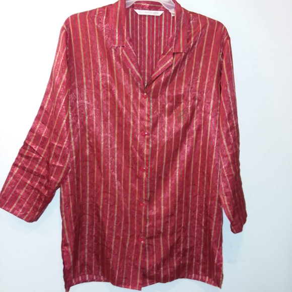 Victoria's Secret Other - VICTORIA'S SECRET RED NIGHT SHIRT SIZE LARGE